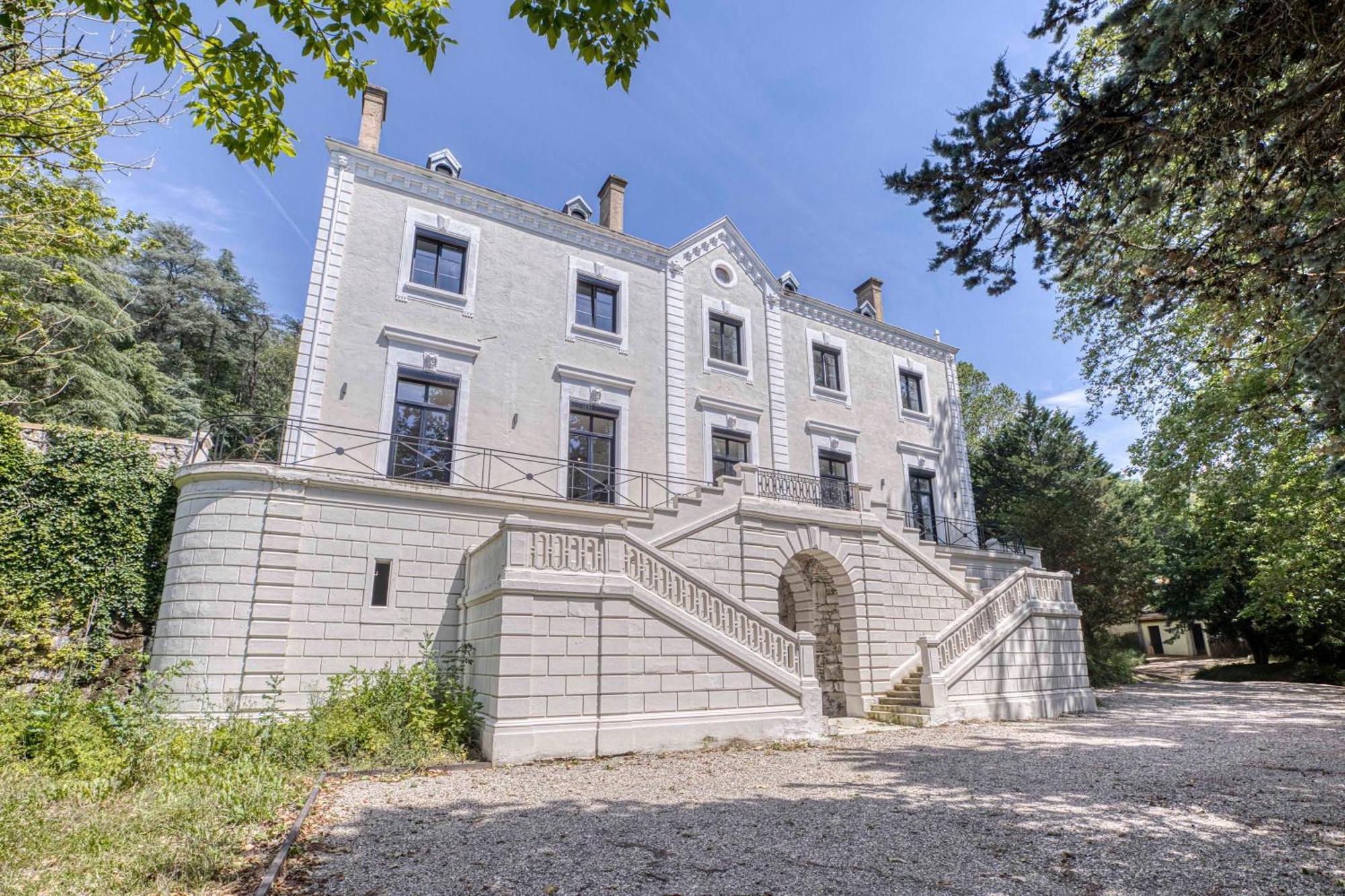 Vourles 1 - Grand Appartement Spacieux Dans Un Chateau Du 17Eme Siecle, A 15Min De Lyon מראה חיצוני תמונה